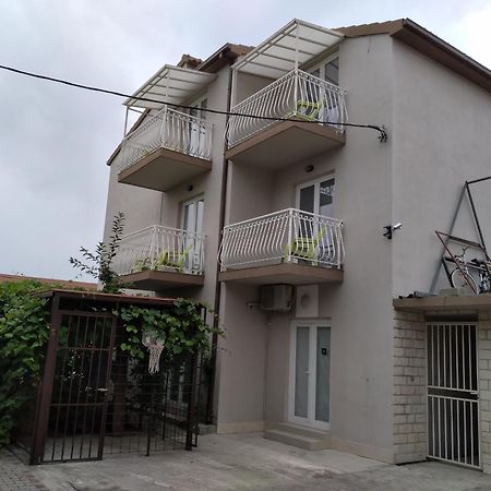Appartamento Pauli Kaštela Camera foto